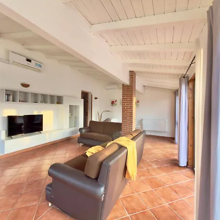 Cocus Villa *