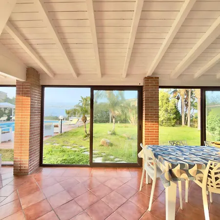 Cocus Villa